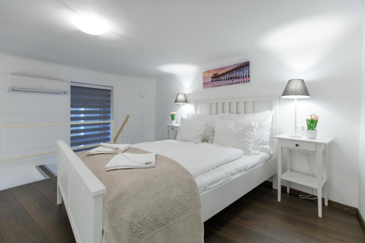Sleek Minimalist Studio At Inner City بودابست المظهر الخارجي الصورة