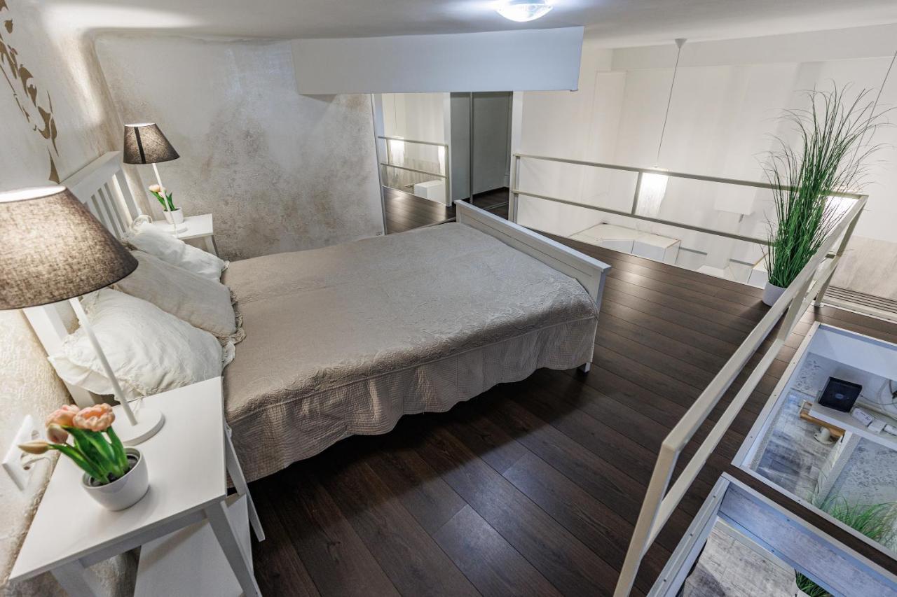 Sleek Minimalist Studio At Inner City بودابست المظهر الخارجي الصورة