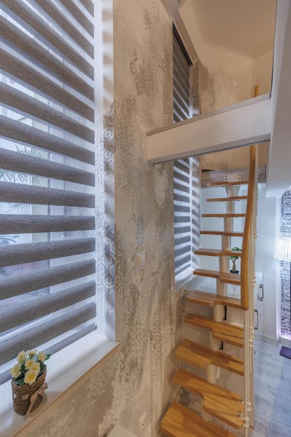 Sleek Minimalist Studio At Inner City بودابست المظهر الخارجي الصورة
