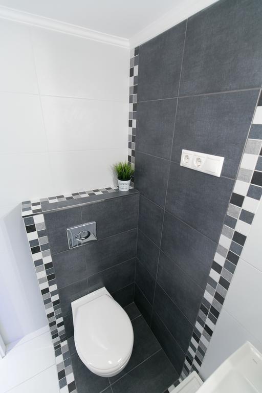 Sleek Minimalist Studio At Inner City بودابست المظهر الخارجي الصورة